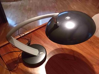 Lámpara de mesa Fase Boomerang