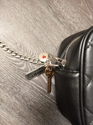 Bolso acolchado negro Stradivarius