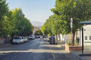 Terreno en venta en Zubia (La)