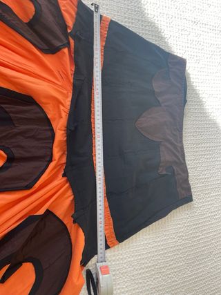 Falda larga naranja y negra