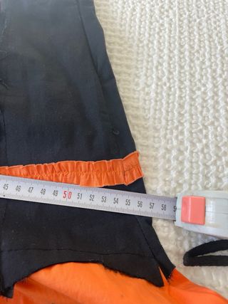 Falda larga naranja y negra