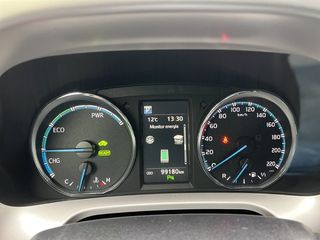 Toyota Rav4 2.5l hybrid Executive 2WD 145 kW (197 CV)