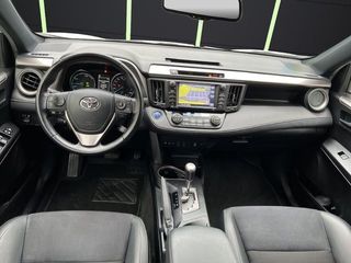 Toyota Rav4 2.5l hybrid Executive 2WD 145 kW (197 CV)