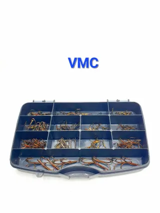 Caja de anzuelos triples VMC, Anzuelos, Pesca