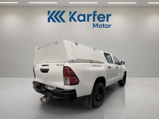 Toyota Hilux 2.4 D-4D Cabina Doble GX