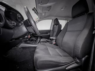 Toyota Hilux 2.4 D-4D Cabina Doble GX