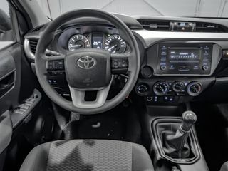 Toyota Hilux 2.4 D-4D Cabina Doble GX