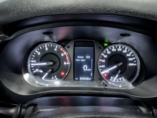 Toyota Hilux 2.4 D-4D Cabina Doble GX