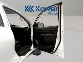 Toyota Hilux 2.4 D-4D Cabina Doble GX