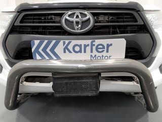 Toyota Hilux 2.4 D-4D Cabina Doble GX
