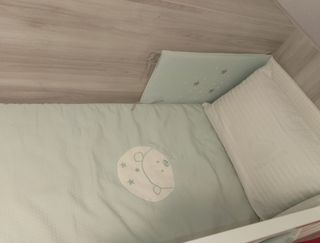 22 euros cada colchon con su colchita , cojin i an