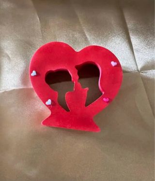 Scultura infinito amore in diplast