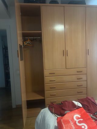 Armario grande Ikea madera