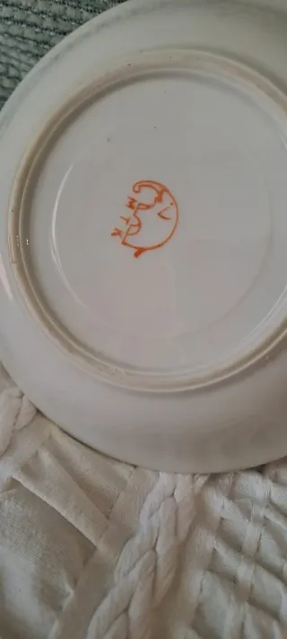 Juego de taza y jarra de porcelana