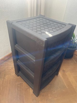 Cajonera de plástico marrón