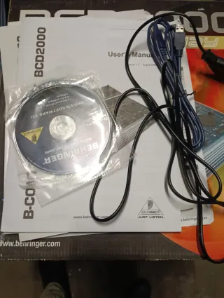 Mesa de mezclas Behringer Deejay sin estrenar