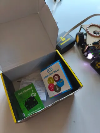 Robot Micro bit keyestudio bbc + tarjeva bbc v2