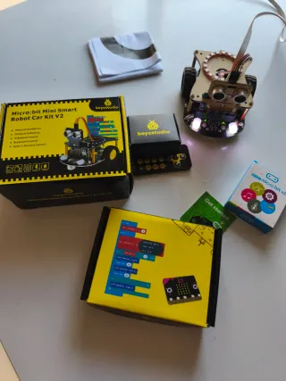 Robot Micro bit keyestudio bbc + tarjeva bbc v2