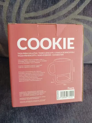 Taza de cerámica original con hueco para galletas