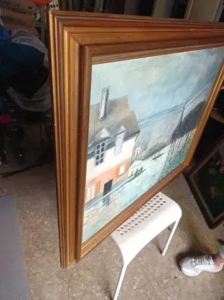 Cuadro pintado con marco dorado