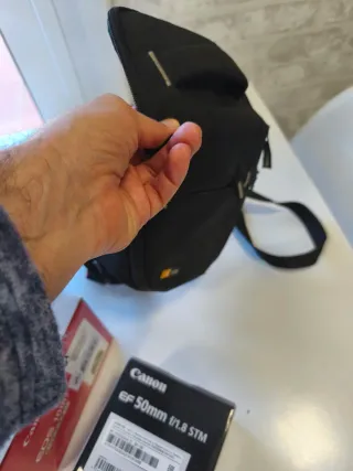 Canon EOS 100D+objetivo EF 50mm f/1.8 STM+Funda