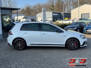 Volkswagen Golf GTI Club Sport Buckets
