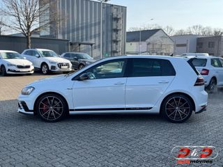 Volkswagen Golf GTI Club Sport Buckets