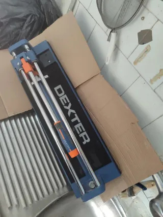 Cortador de azulejos Dexter