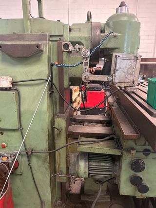 Fresadora Correa F5UA