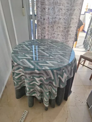 Mesa camilla cristal y tela