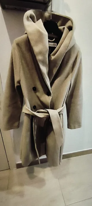 Gabardina Zara Talla XS (equivale a S)