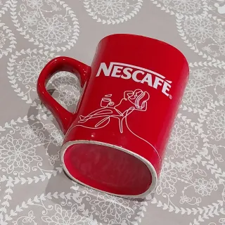 Taza Nescafé Roja Edición Especial Decorada