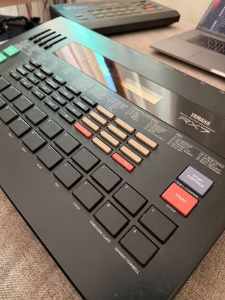 Yamaha RX7 Drum Machine