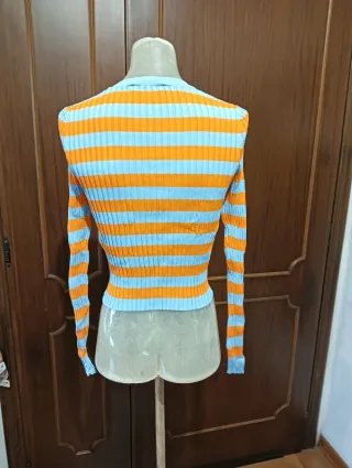 Maglia Zara a righe elasticizzata.