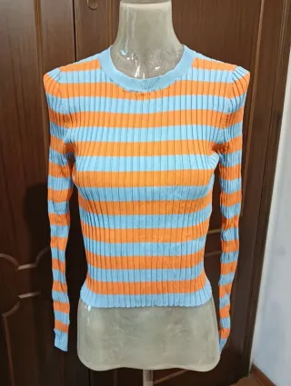 Maglia Zara a righe elasticizzata.