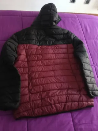 Cazadora de Montaña Negra y Roja