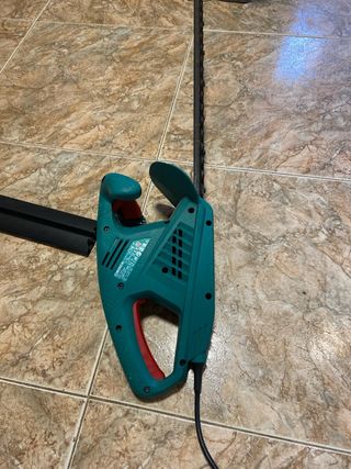 Cortasetos eléctrico