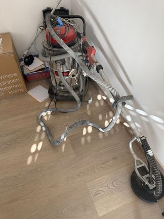 Aspiradora industrial y lijadora