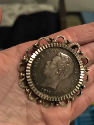 Broche moneda plata antigua 1871