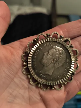 Broche moneda plata antigua 1871