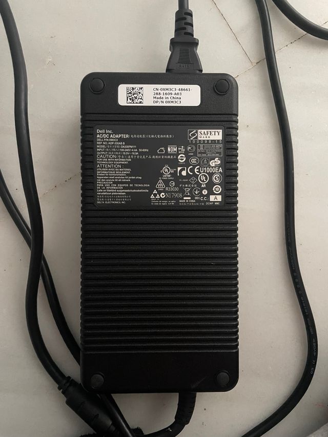 Cargador Dell 300W