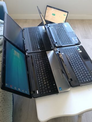 Lote 4 Portátiles Acer y Fujitsu