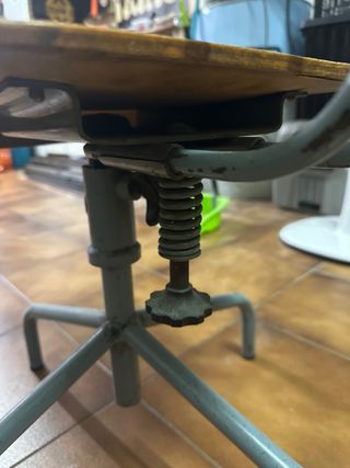 Silla antigua vintage madera y metal