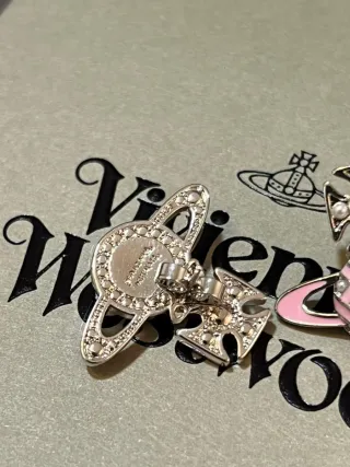 Pendientes Vivienne Westwood Orb Rosa Plata