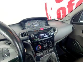 Lancia Ypsilon StopStart Platinum