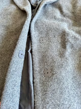 Abrigo de paño gris