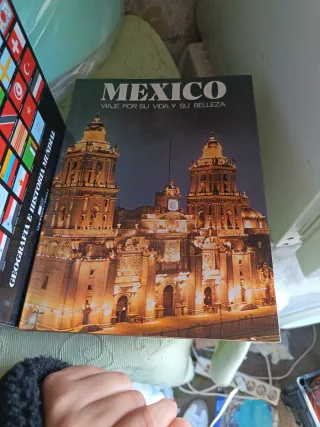 España: Viaje por su vida y su belleza (Spanis...