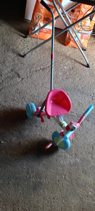 Triciclo infantil rosa y azul