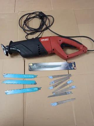 Hilti WSR 1200-PE Sierra de Sable