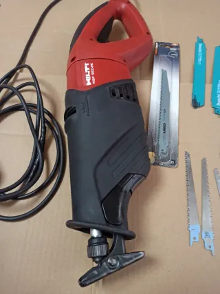 Hilti WSR 1200-PE Sierra de Sable